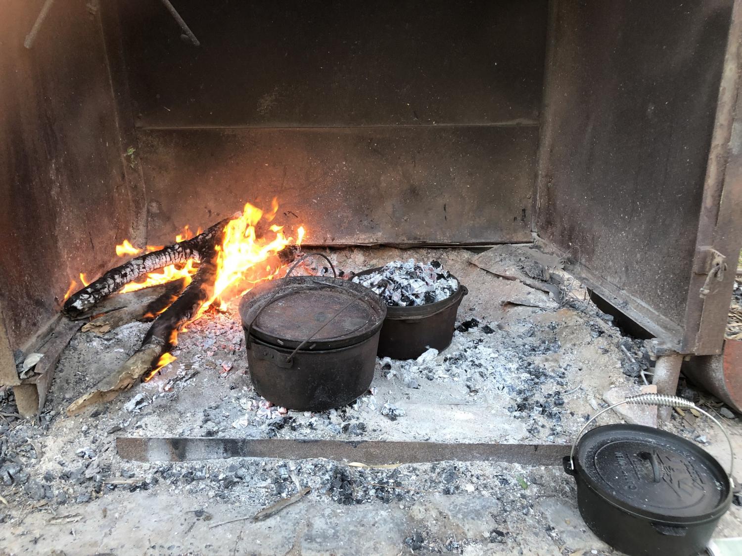 camp oven cookup at Killara